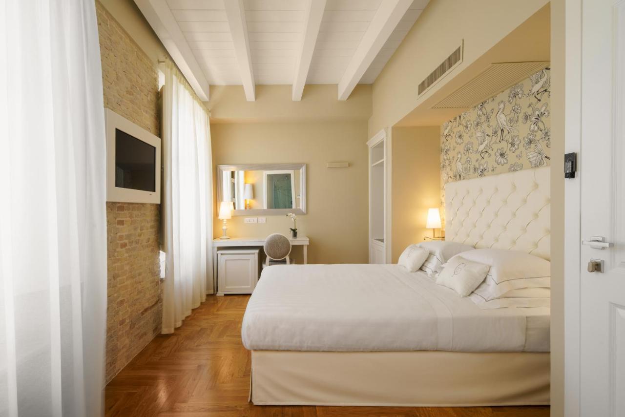 Boutique Hotel Carlo Felice Cagliari Dış mekan fotoğraf